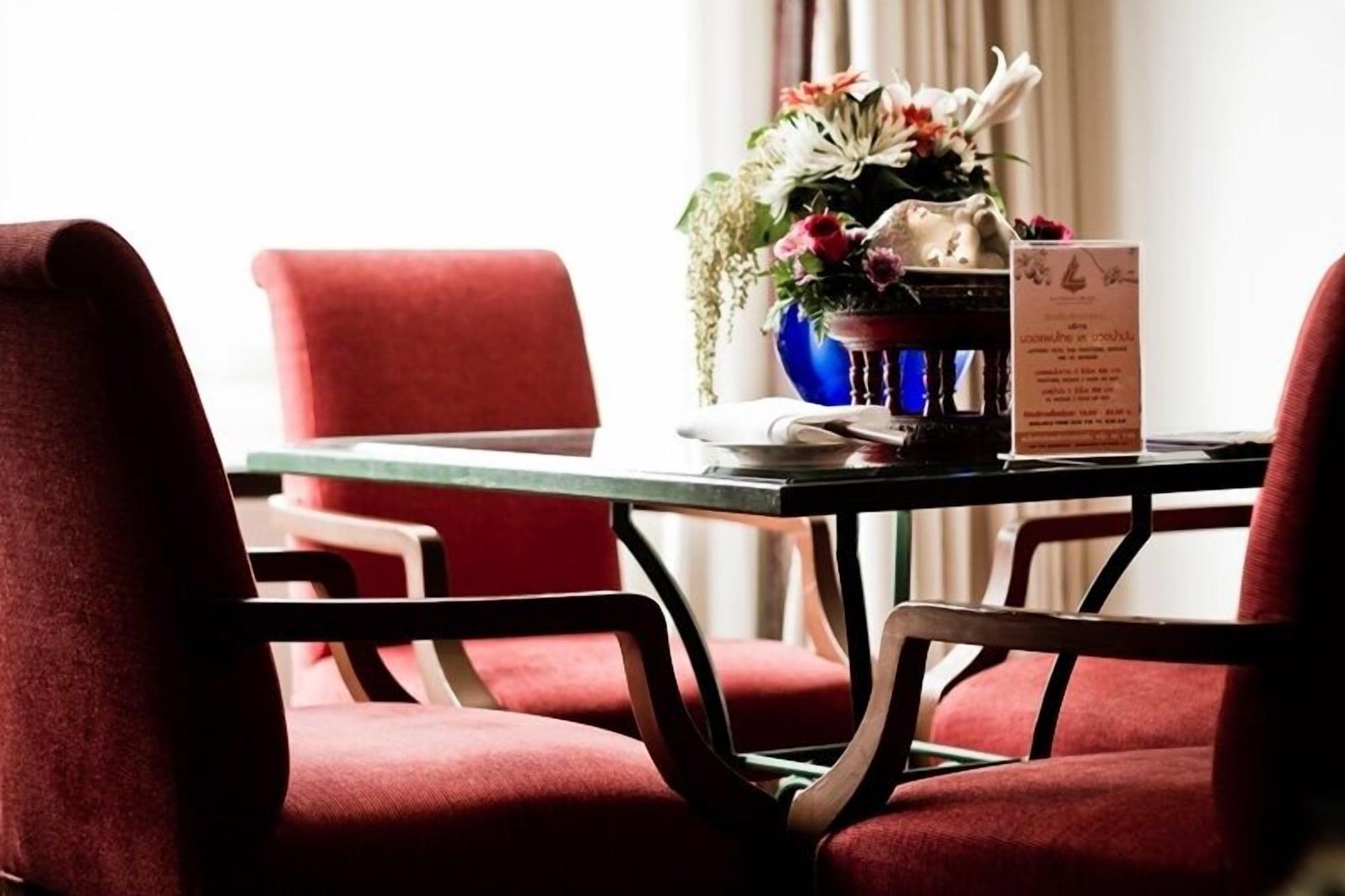 אובון רטצ'תאני Laithong Hotel מראה חיצוני תמונה