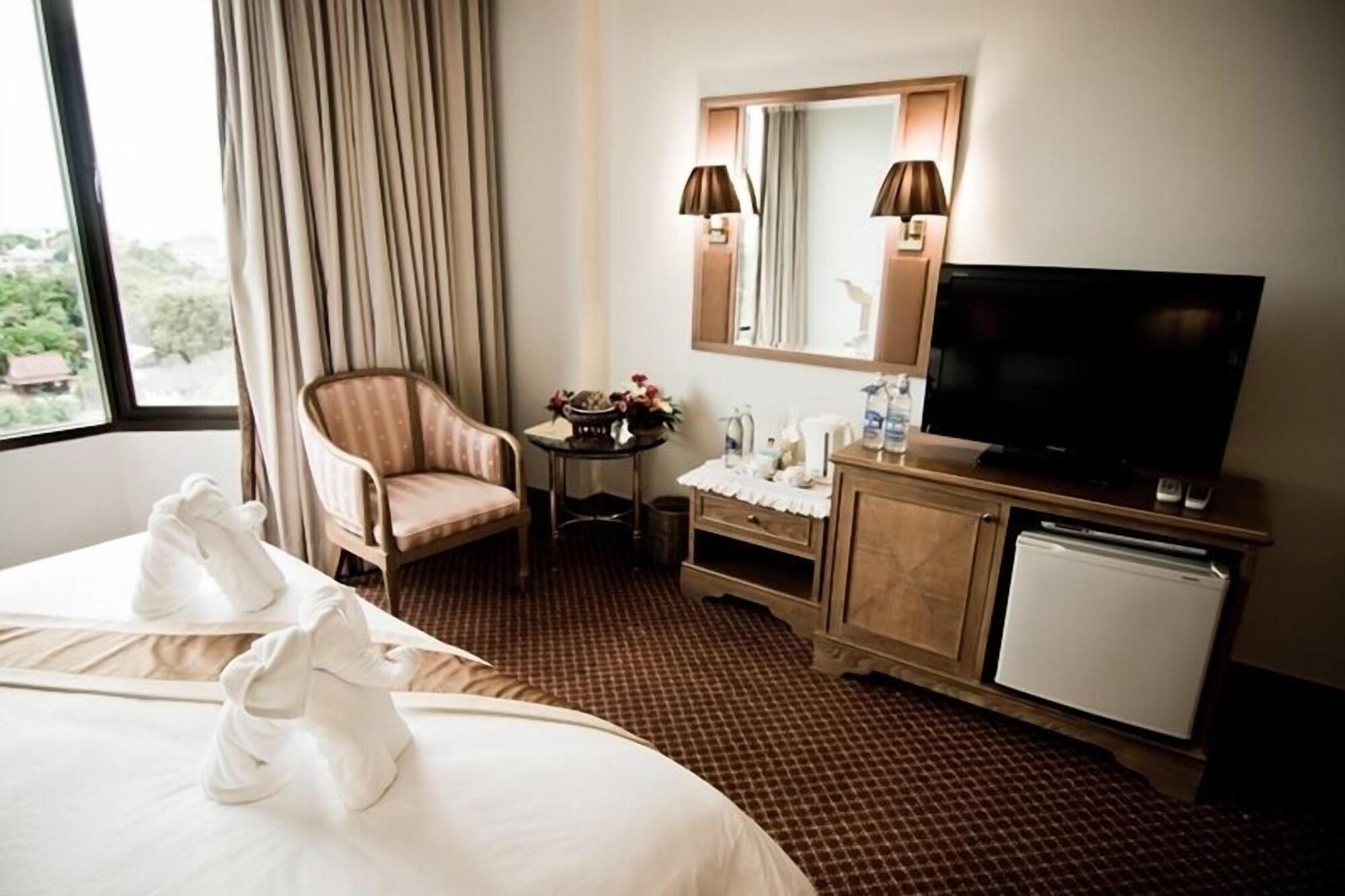 אובון רטצ'תאני Laithong Hotel מראה חיצוני תמונה
